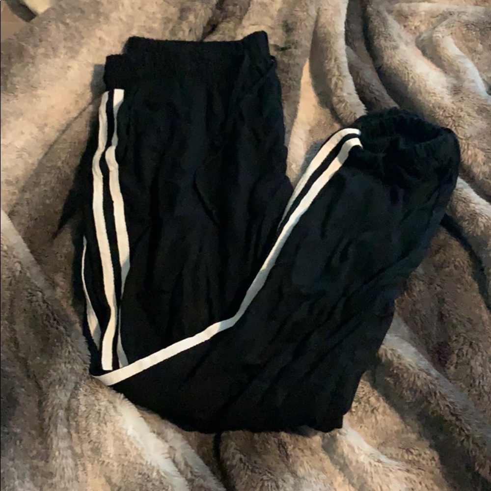 sweat pants/ joggers
